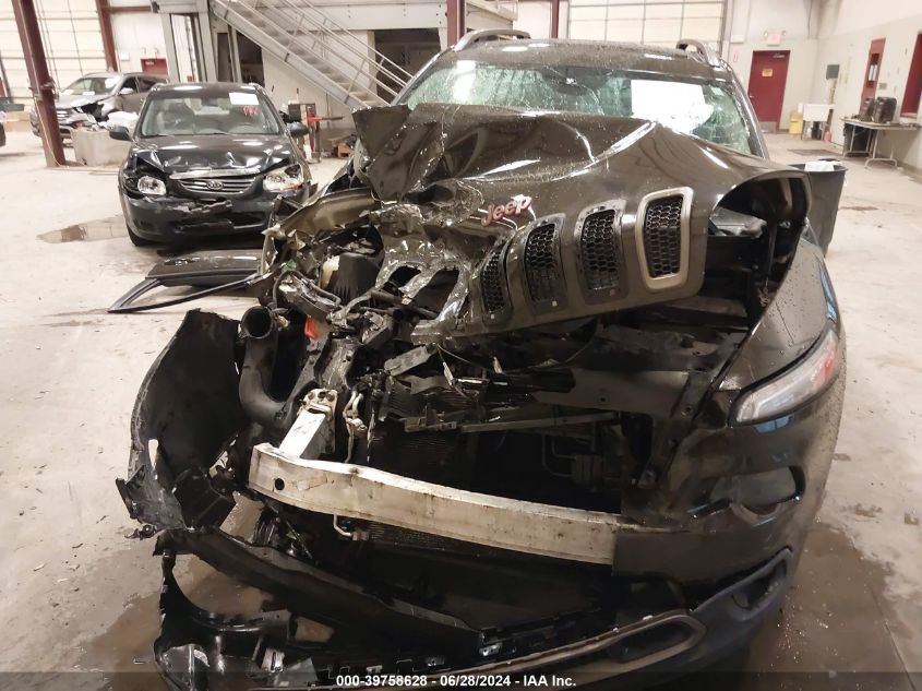 2016 Jeep Cherokee Latitude VIN: 1C4PJMCS9GW299365 Lot: 39758628