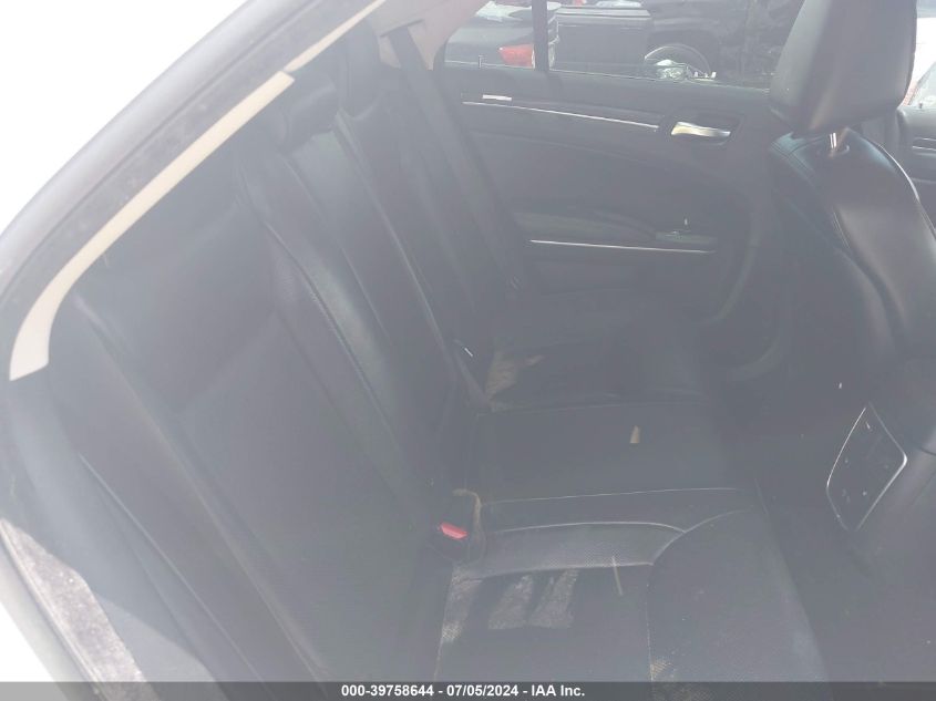 2019 Chrysler 300 Limited VIN: 2C3CCAEG8KH589821 Lot: 39758644