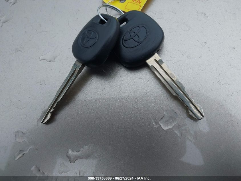 2004 Toyota 4Runner Limited V8 VIN: JTEBT17R840035722 Lot: 39758669