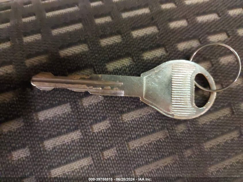 2001 Nissan Xterra Se VIN: 5N1ED28Y51C588859 Lot: 39758815