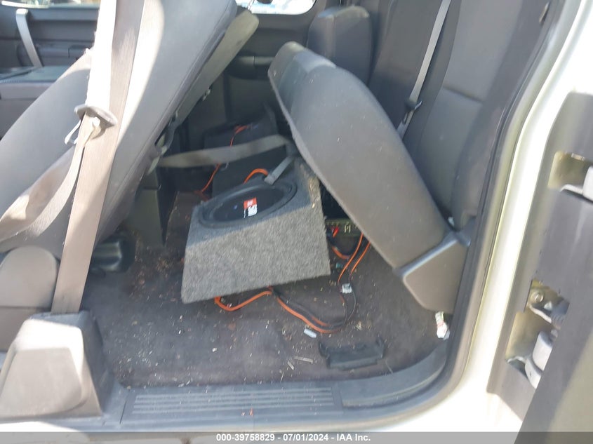 2010 Chevrolet Silverado 1500 Lt VIN: 1GCSKSE31AZ263791 Lot: 39758829