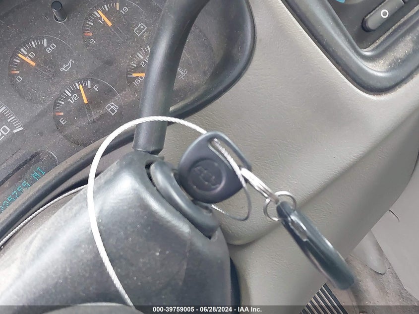 2005 Chevrolet Silverado 1500 Lt VIN: 2GCEC13T051157015 Lot: 39759005