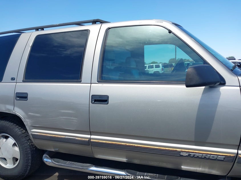 1999 Chevrolet Tahoe K1500 VIN: 1GNEK13R7XJ350317 Lot: 39759016
