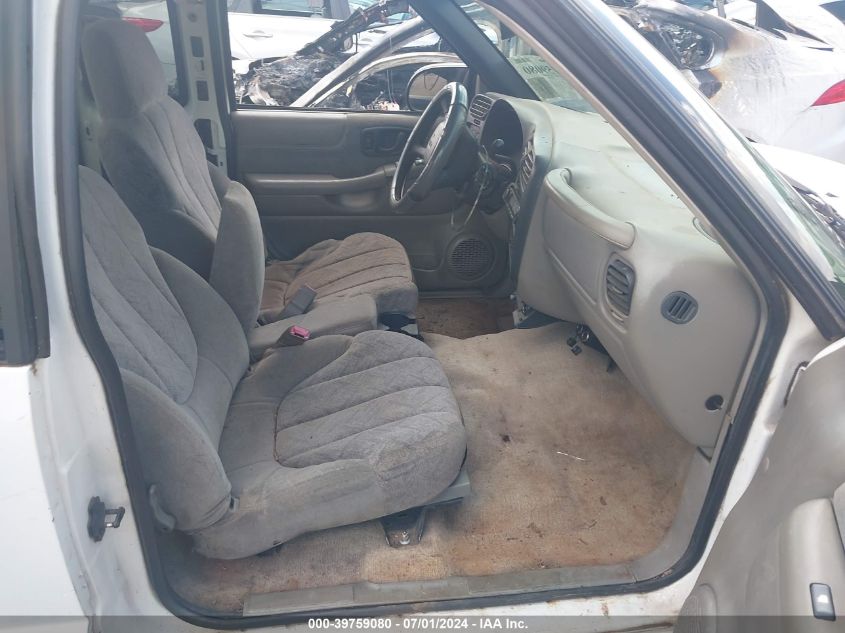 2000 GMC Sonoma Sls VIN: 1GTCS19W0Y8110290 Lot: 39759080