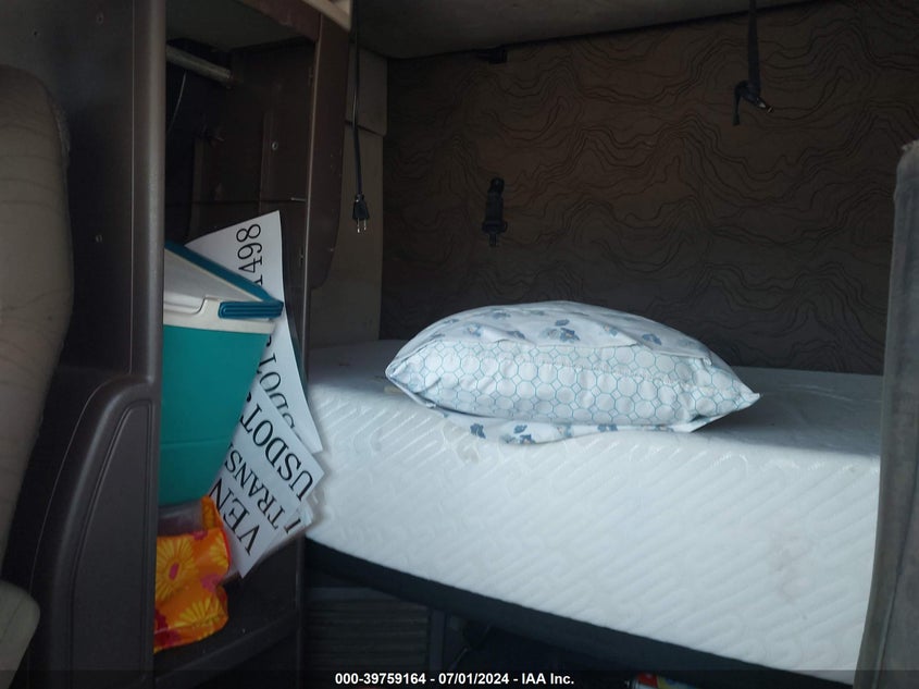 2015 Volvo Vn Vnl VIN: 4V4NC9EH7FN186930 Lot: 39759164