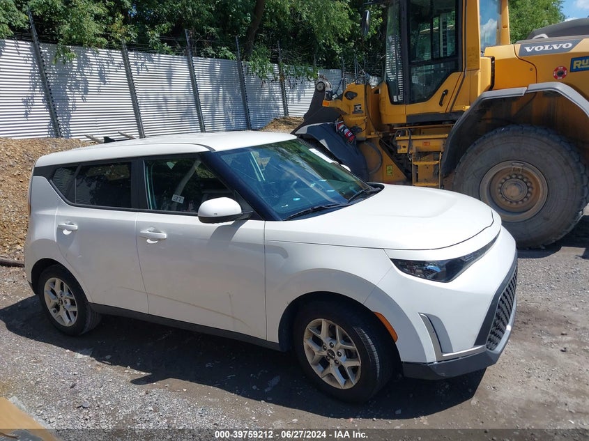 2023 KIA SOUL LX - KNDJ23AUXP7839396