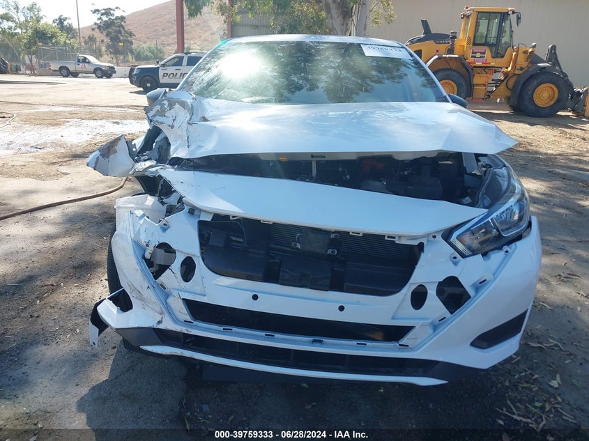 2024 Nissan Versa 1.6 S VIN: 3N1CN8DV0RL855528 Lot: 39759333