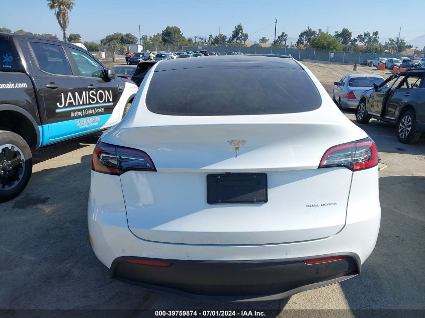 2022 Tesla Model Y Long Range Dual Motor All-Wheel Drive VIN: 7SAYGDEE5NF366199 Lot: 39759874