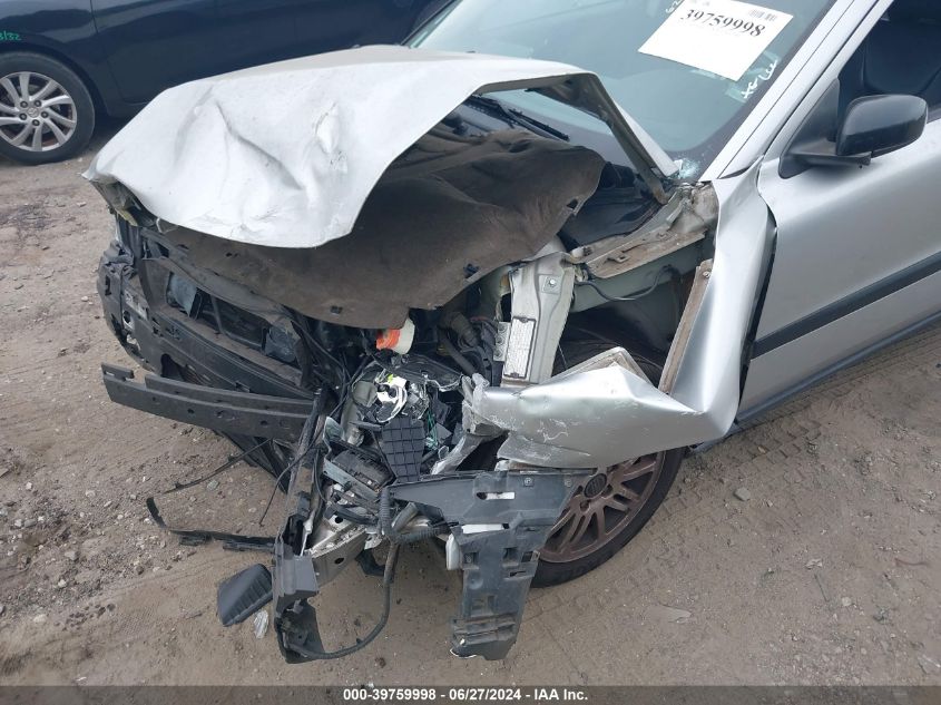 2004 Volvo S60 2.4 VIN: YV1RS61T542353769 Lot: 39759998