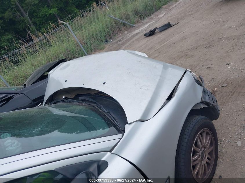 2004 Volvo S60 2.4 VIN: YV1RS61T542353769 Lot: 39759998