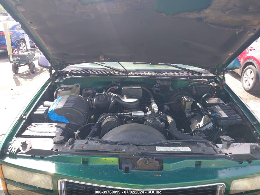 1999 GMC Suburban K1500 VIN: 3GKFK16R9XG512429 Lot: 39760099