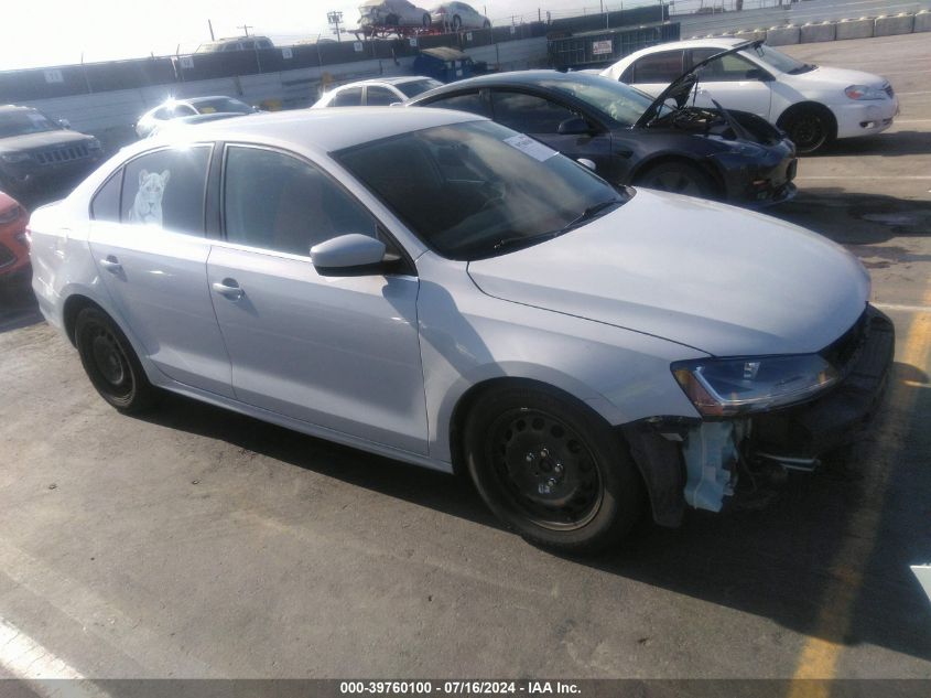 3VW2B7AJ0HM402772 2017 VOLKSWAGEN JETTA - Image 1