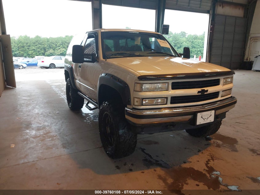 1999 Chevrolet Tahoe VIN: 3GNEK18R8XG124460 Lot: 39760108