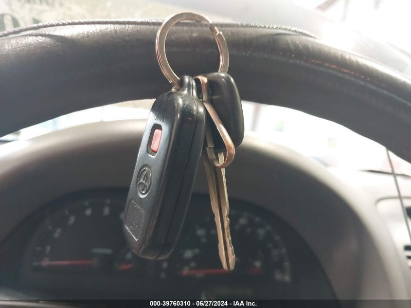 2003 Toyota Camry Le VIN: 4T1BE32KX3U250543 Lot: 39760310