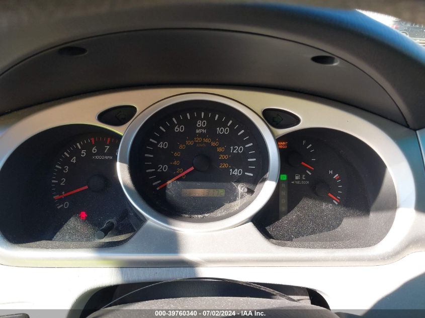 2005 Toyota Highlander V6 VIN: JTEDP21A050052831 Lot: 39760340