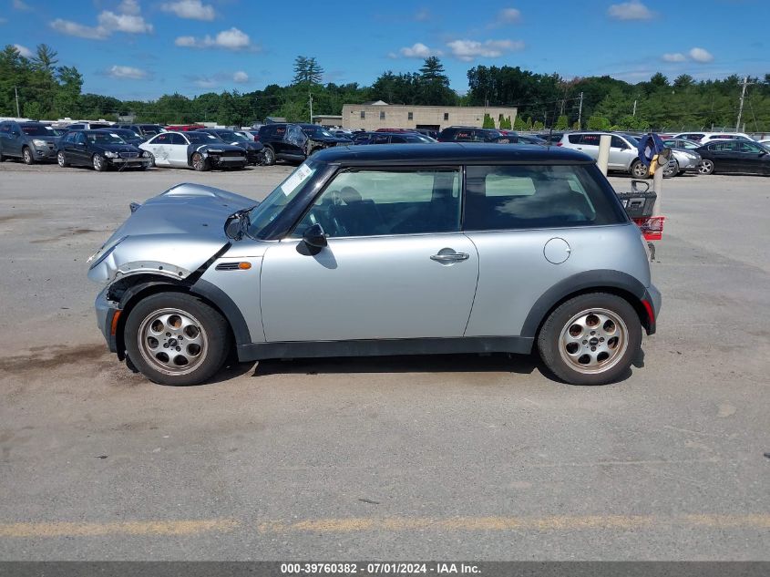 2004 Mini Cooper VIN: WMWRC33404TJ62307 Lot: 39760382