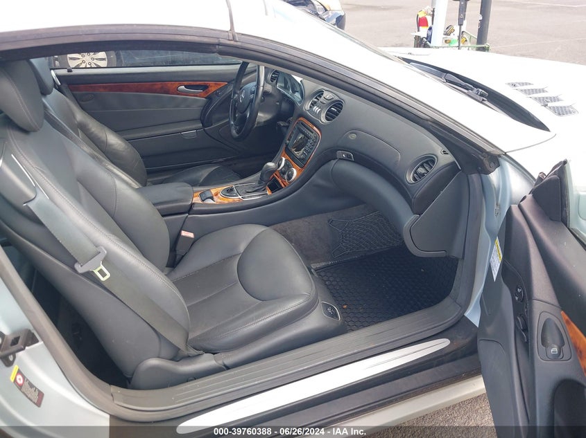 2003 Mercedes-Benz Sl 500 VIN: WDBSK75F63F028684 Lot: 39760388