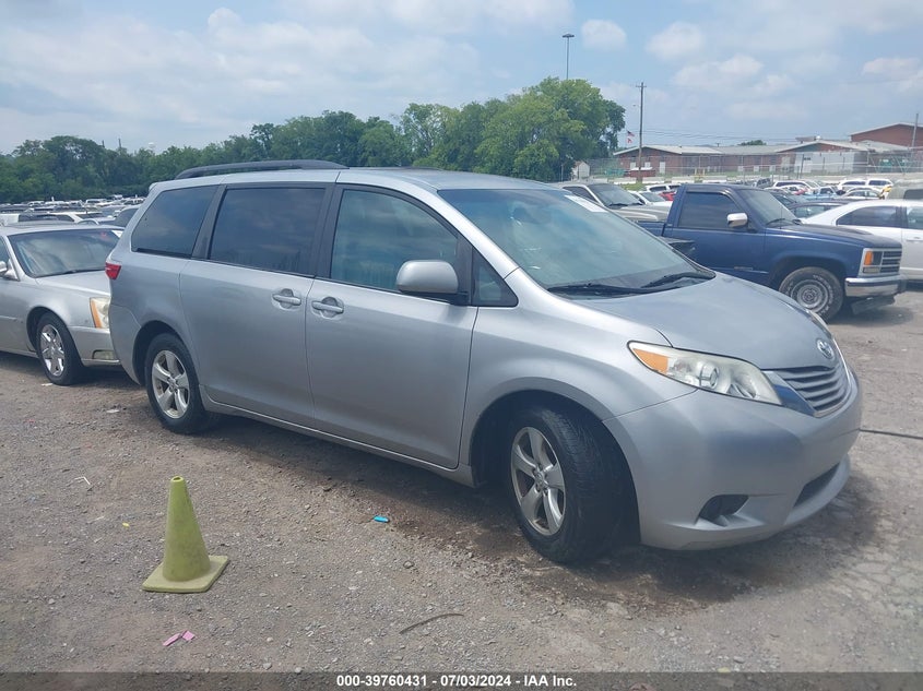 2015 Toyota Sienna Le 8 Passenger VIN: 5TDKK3DC3FS547391 Lot: 39760431