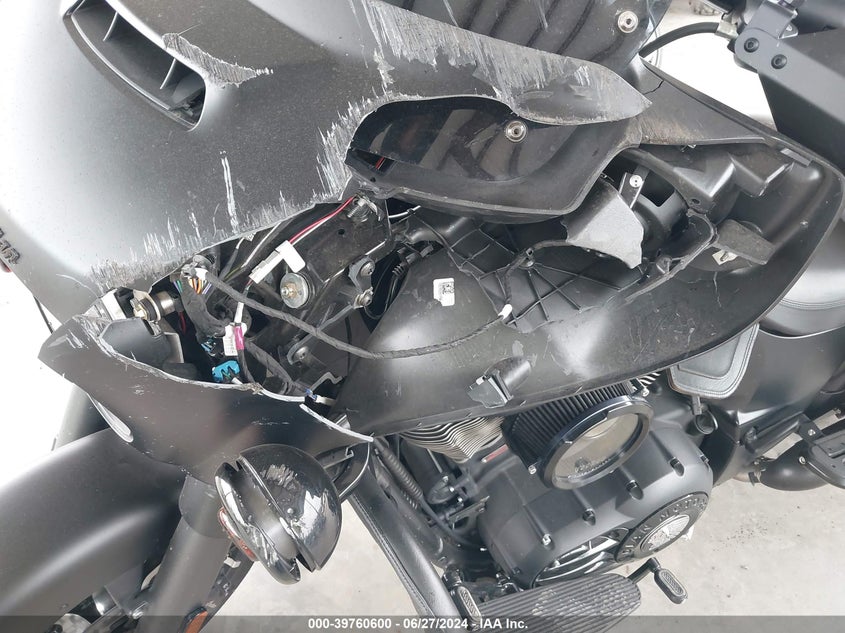 2019 INDIAN MOTORCYCLE CO. CHIEFTAIN DARK HORSE - 56KTCDAA1K3381498