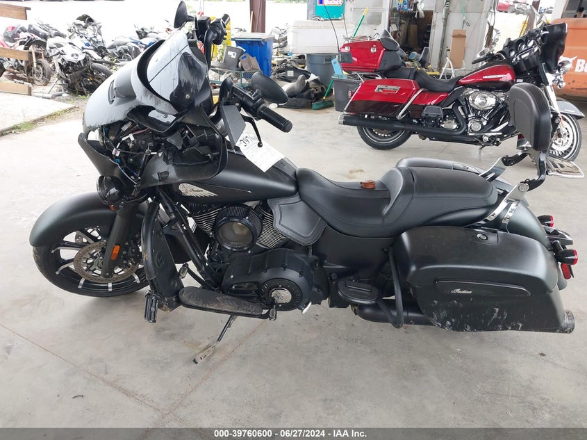2019 INDIAN MOTORCYCLE CO. CHIEFTAIN DARK HORSE - 56KTCDAA1K3381498
