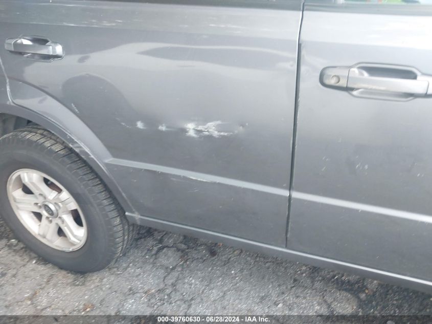 2003 Kia Sorento Ex/Lx VIN: KNDJC733135158428 Lot: 39760630