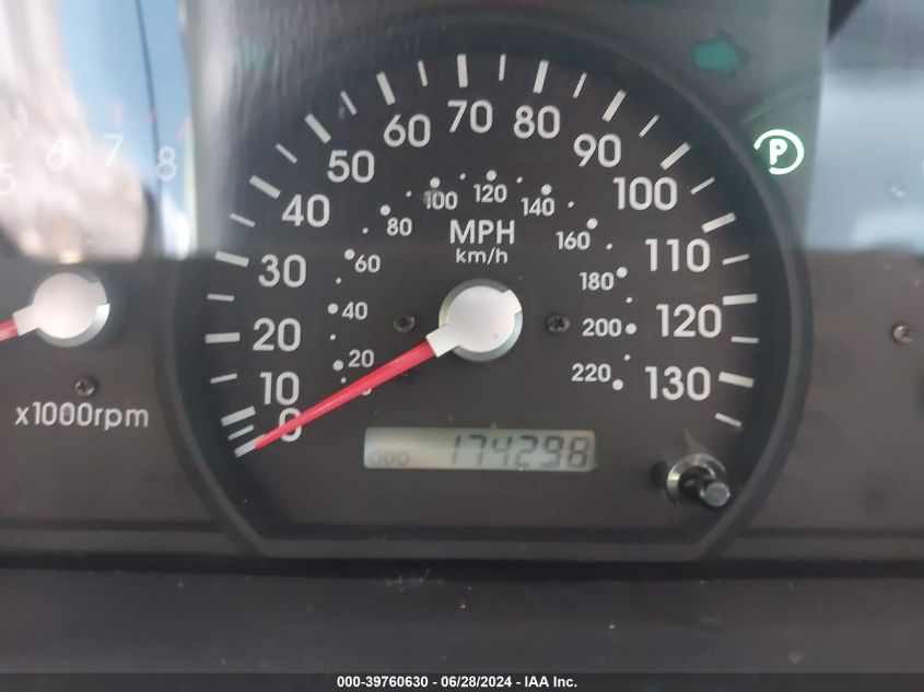 2003 Kia Sorento Ex/Lx VIN: KNDJC733135158428 Lot: 39760630