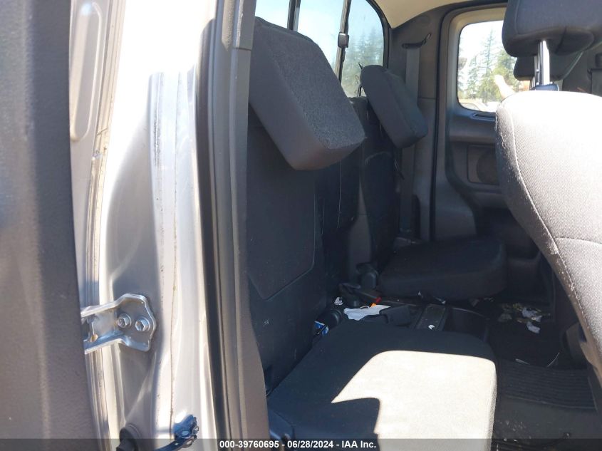 2016 Toyota Tacoma Access Cab/Sr5/Trd Spt/Or VIN: 5TFSZ5AN9GX015085 Lot: 39760695