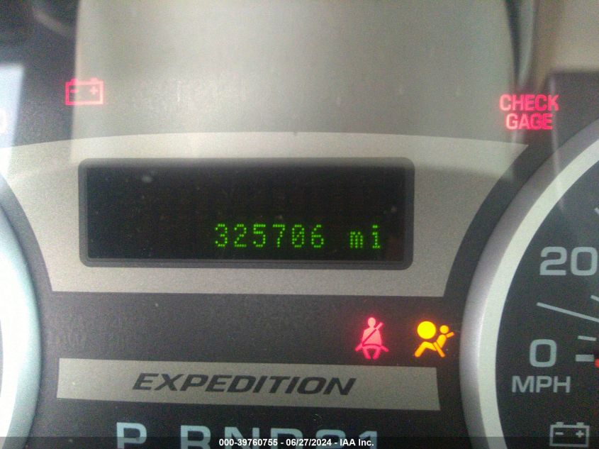 2005 Ford Expedition Limited VIN: 1FMFU19545LA97644 Lot: 39760755