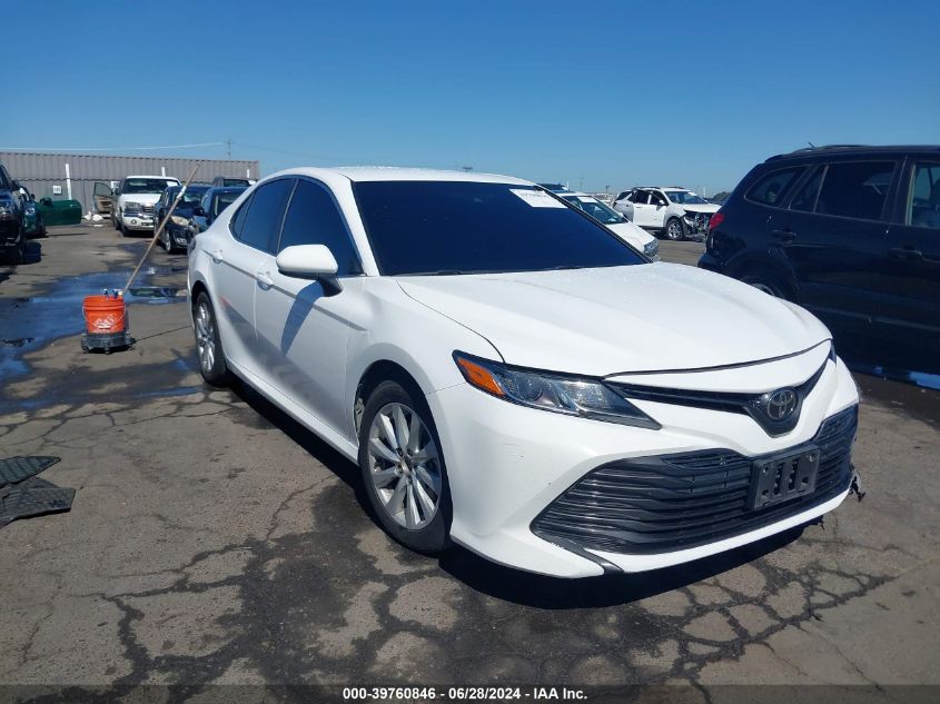 4T1B11HK1KU238822 2019 TOYOTA CAMRY - Image 1