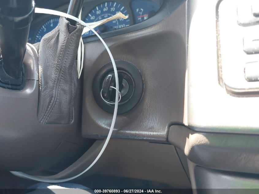 2001 Toyota Sienna Xle VIN: 4T3ZF13C41U358443 Lot: 39760893