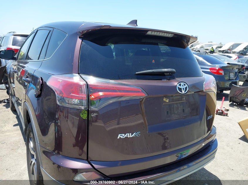 2018 TOYOTA RAV4 XLE - 2T3WFREV9JW425523