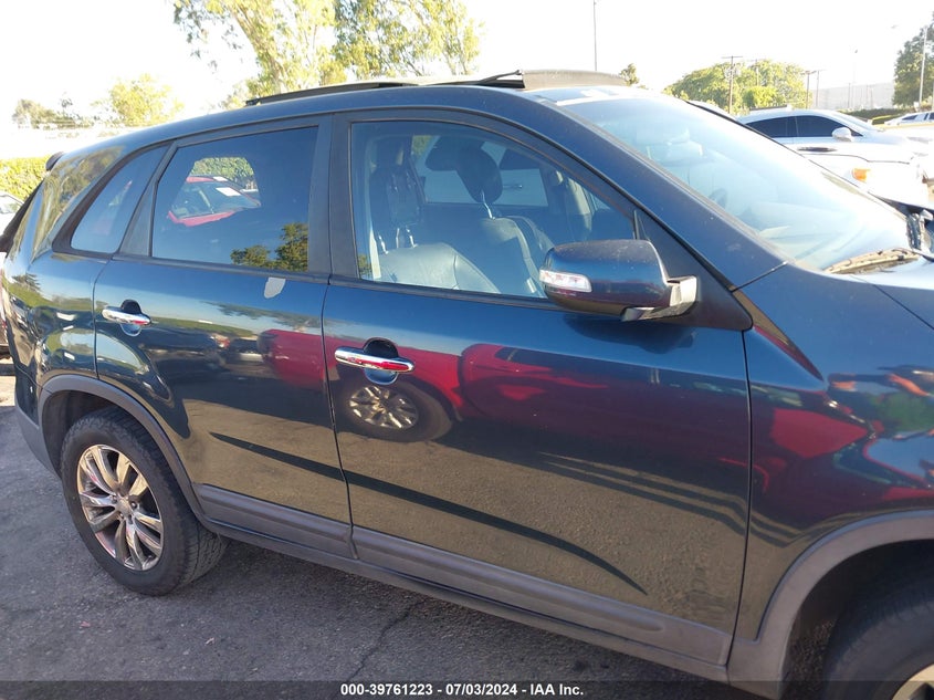 2011 Kia Sorento Ex VIN: 5XYKU4A23BG027744 Lot: 39761223