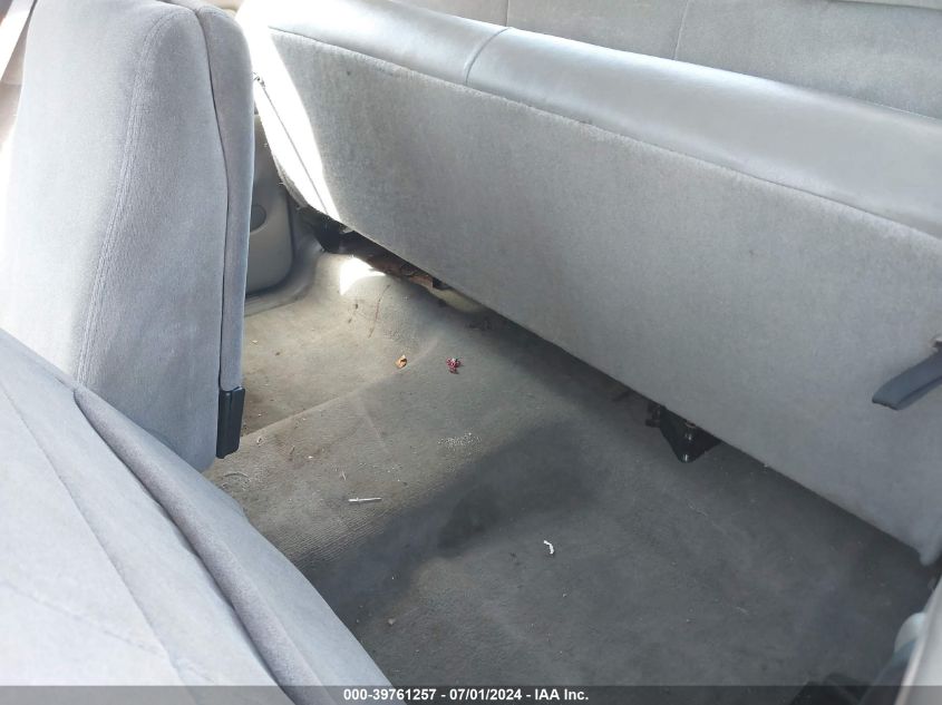 2000 GMC Sierra 1500 Sl/Sle VIN: 2GTEC19V6Y1389017 Lot: 39761257