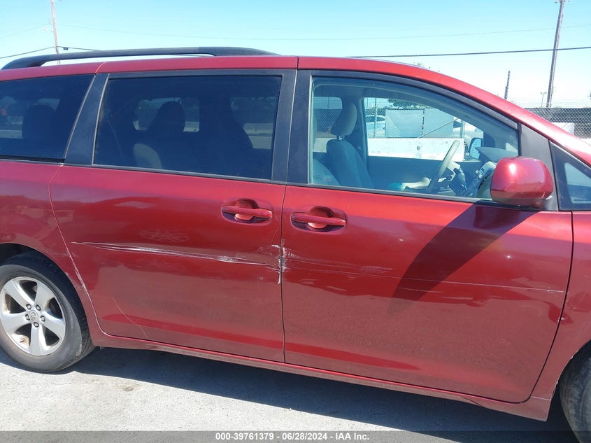 2011 Toyota Sienna Le V6 VIN: 5TDKK3DCXBS007787 Lot: 39761379