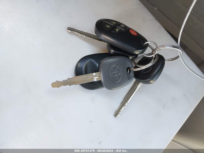 2011 Toyota Sienna Le V6 VIN: 5TDKK3DCXBS007787 Lot: 39761379