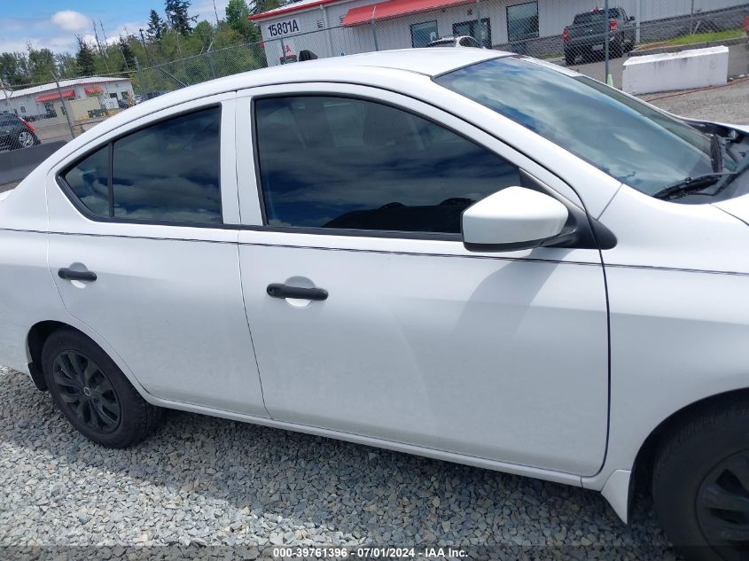 2018 Nissan Versa 1.6 S+ VIN: 3N1CN7APXJL828230 Lot: 39761396