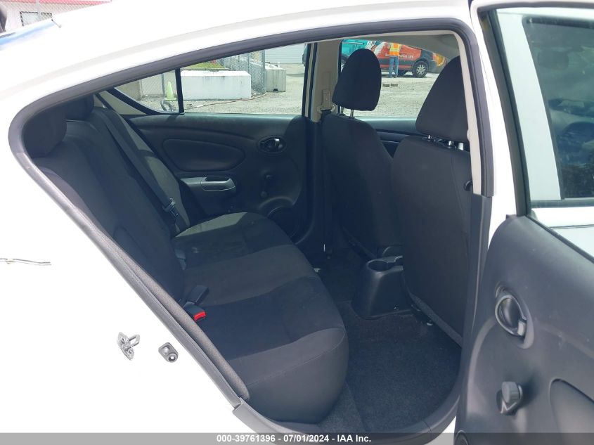 2018 Nissan Versa 1.6 S+ VIN: 3N1CN7APXJL828230 Lot: 39761396