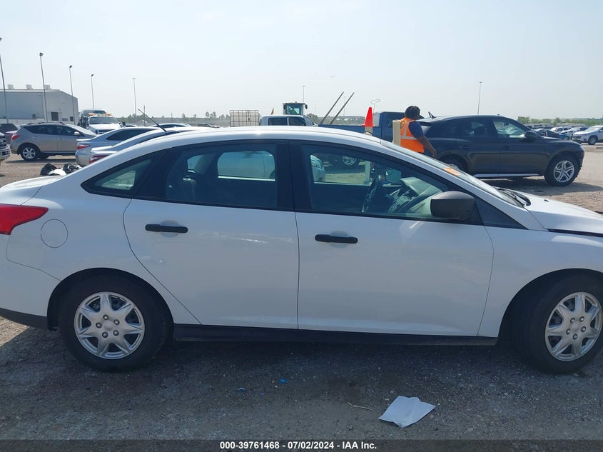 VIN 1FADP3E20JL292778 2018 FORD FOCUS S