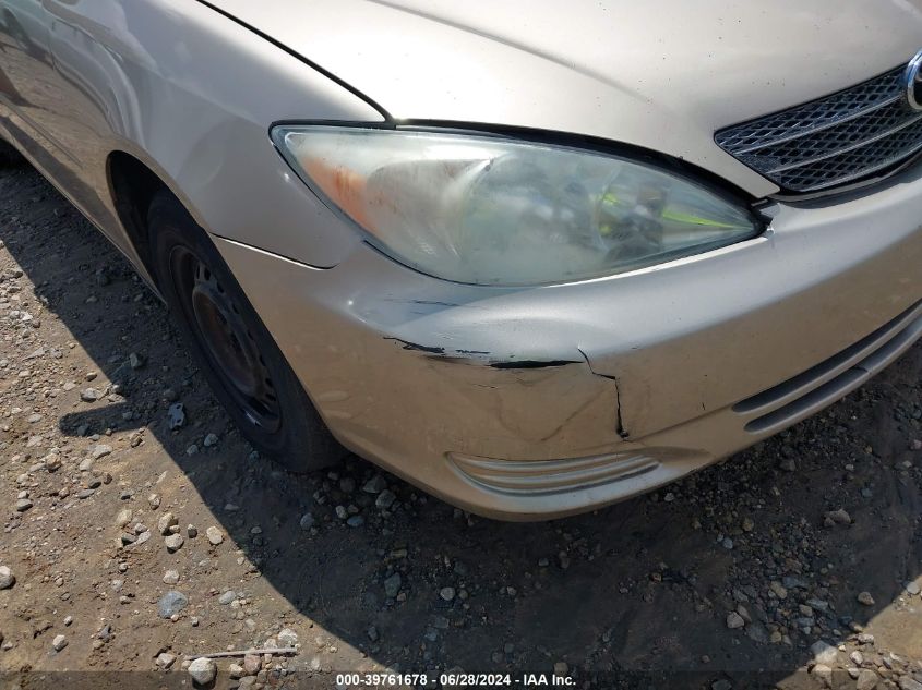 2003 Toyota Camry Le VIN: 4T1BE32K13U152596 Lot: 39761678