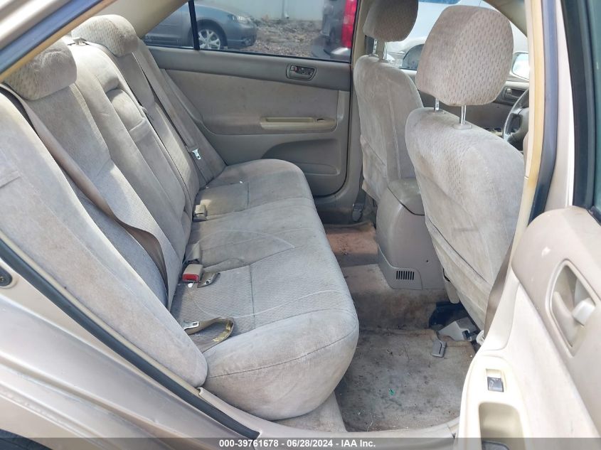 2003 Toyota Camry Le VIN: 4T1BE32K13U152596 Lot: 39761678