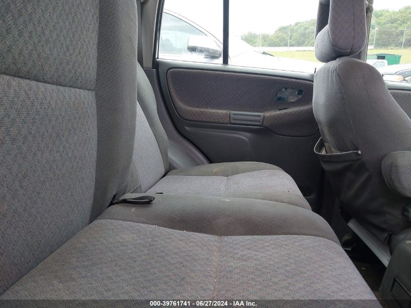 2002 Chevrolet Tracker Hard Top Base VIN: 2CNBJ13C226921515 Lot: 39761741