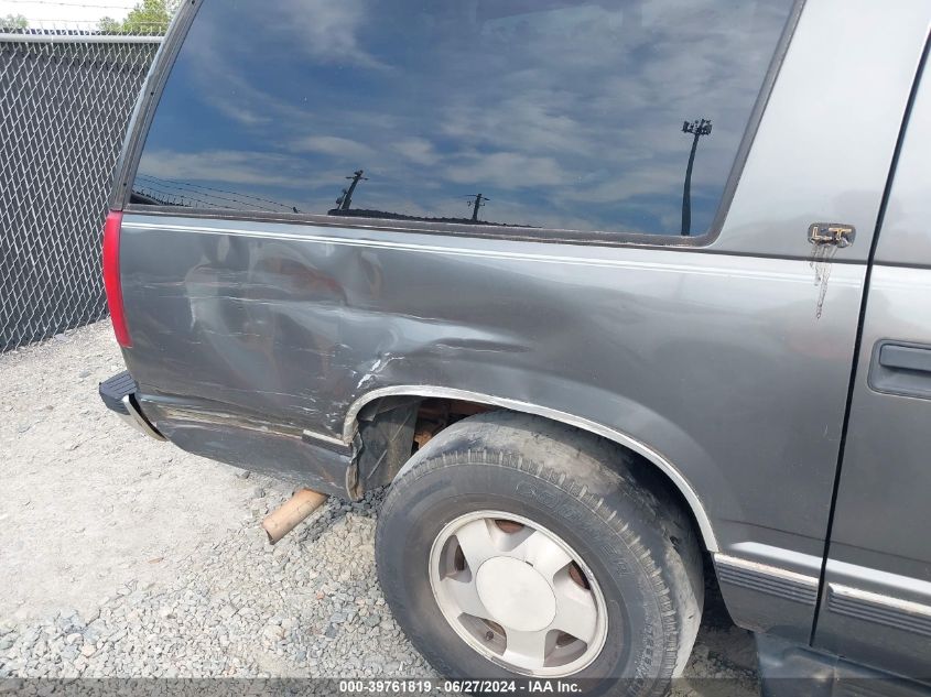 1999 Chevrolet Suburban 1500 Lt VIN: 3GNFK16R6XG202211 Lot: 39761819