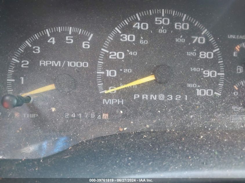 1999 Chevrolet Suburban 1500 Lt VIN: 3GNFK16R6XG202211 Lot: 39761819