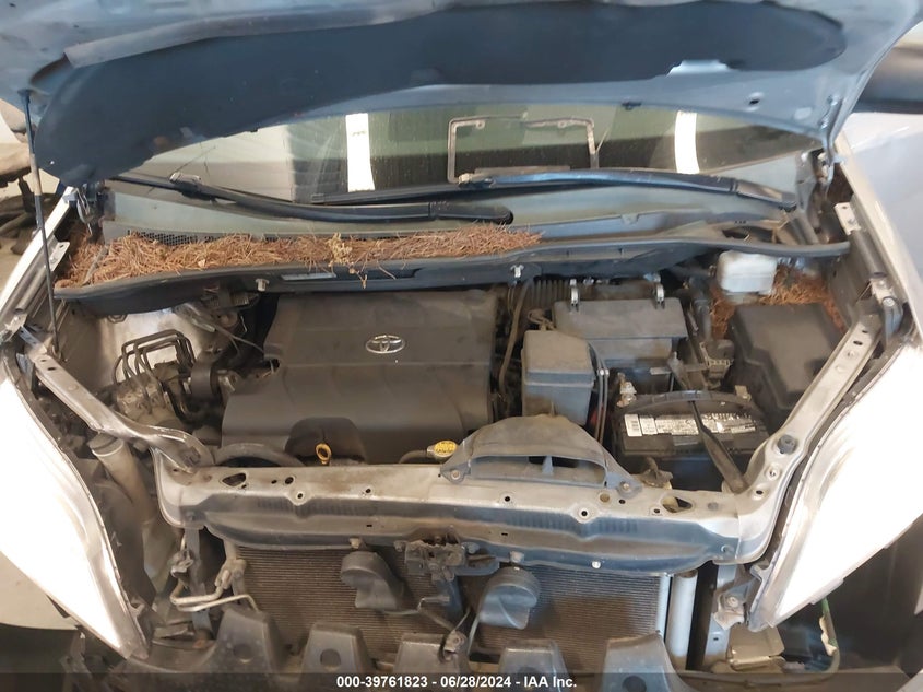 2012 Toyota Sienna Le V6 8 Passenger VIN: 5TDKK3DC2CS253668 Lot: 39761823