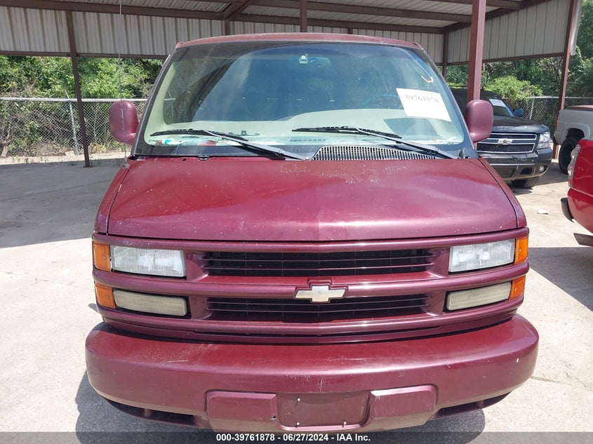 2002 Chevrolet Express Lt VIN: 1GBFG65R921104133 Lot: 39761878
