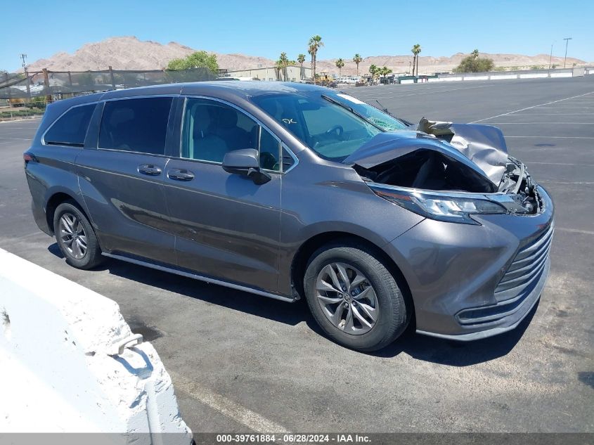 5TDKSKFC9NS062744 2022 TOYOTA SIENNA - Image 1