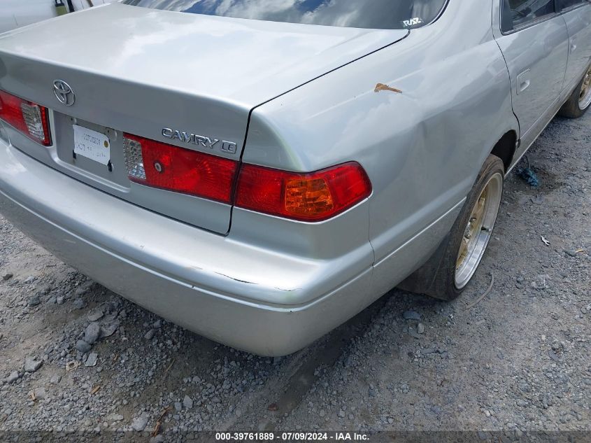 2000 Toyota Camry Le VIN: JT2BG22K5Y0514929 Lot: 39761889