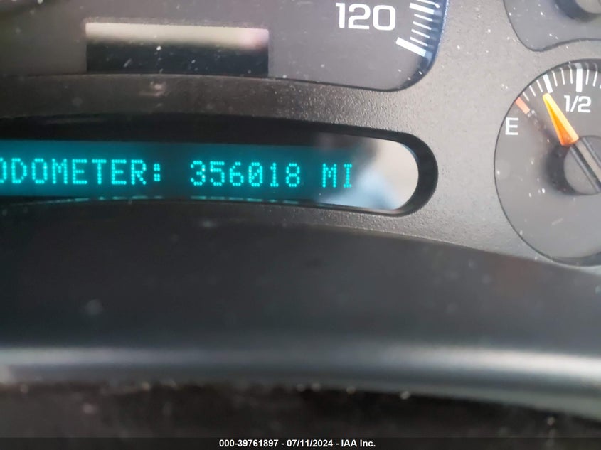 2005 Chevrolet Silverado 1500 Z71 VIN: 2GCEK13T651193939 Lot: 39761897