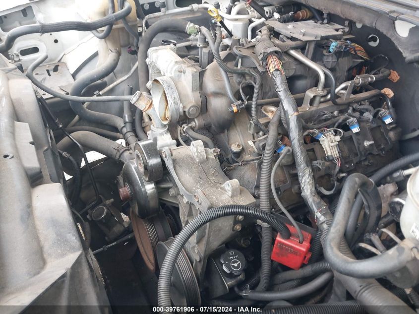 2005 Chevrolet Suburban 1500 Z71 VIN: 3GNFK16Z55G262784 Lot: 39761906