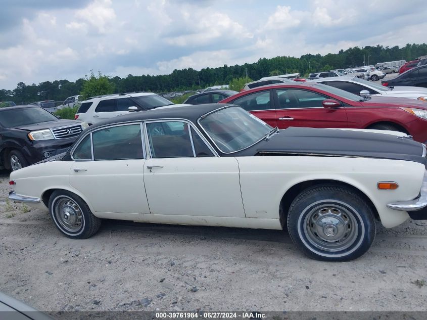 1976 Jaguar E-Pace VIN: UG2T57931BW Lot: 39761984